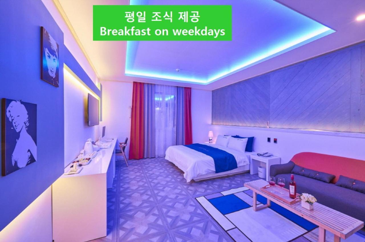 โรงแรมท็อป Gwangju Metropolitan City ภายนอก รูปภาพ