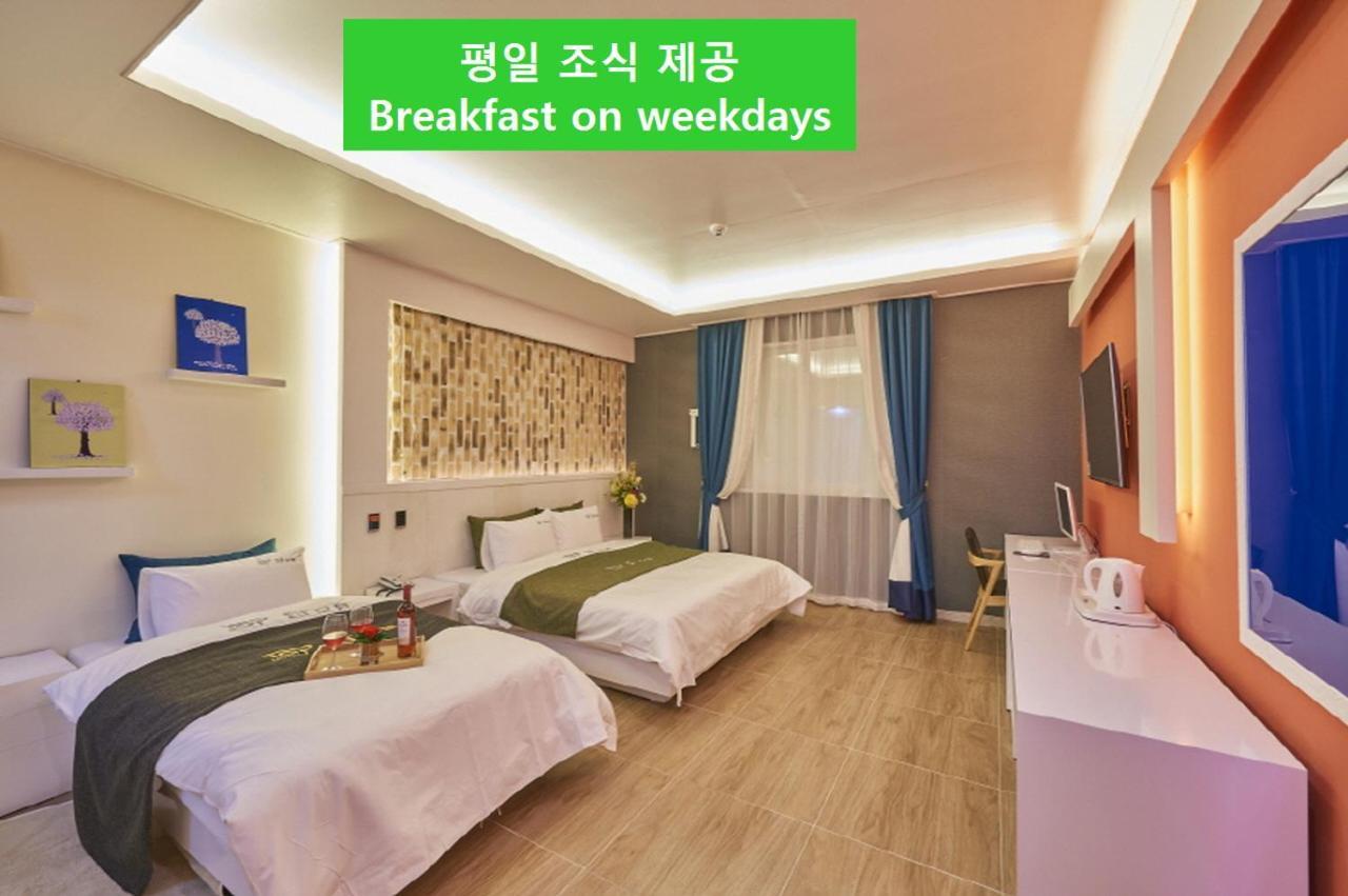 โรงแรมท็อป Gwangju Metropolitan City ภายนอก รูปภาพ