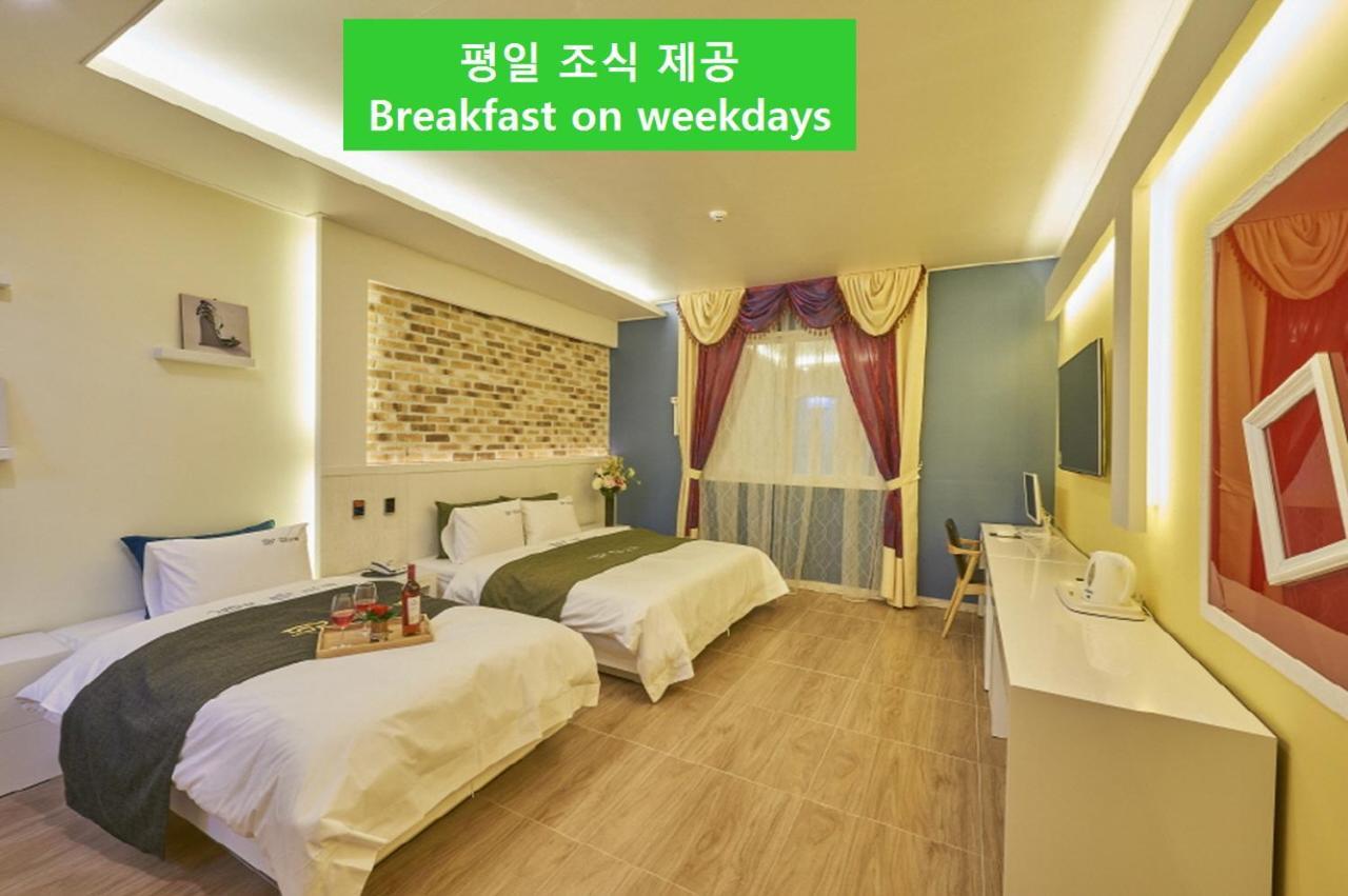 โรงแรมท็อป Gwangju Metropolitan City ภายนอก รูปภาพ